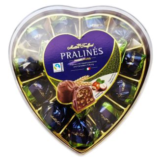 Цукерки Pralines Горіх (пласт. серце) 140г Maitre Truffout