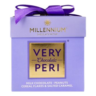 Цукерки куб Very Peri молочний 140г Millennium